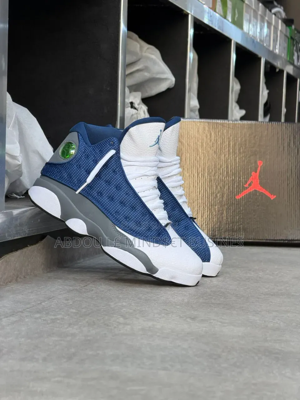 Air Jordan 13 Bleu-Blanc Disponible