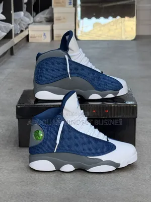 Air Jordan 13 Bleu-Blanc Disponible