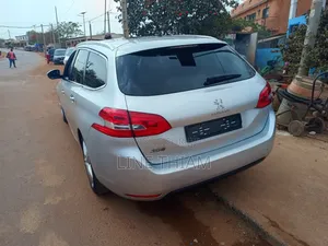 Peugeot 308 2017 Gris