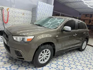 Mitsubishi RVR 2013 Marron