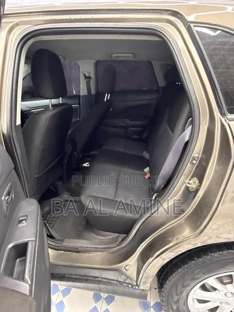Mitsubishi RVR 2013 Marron