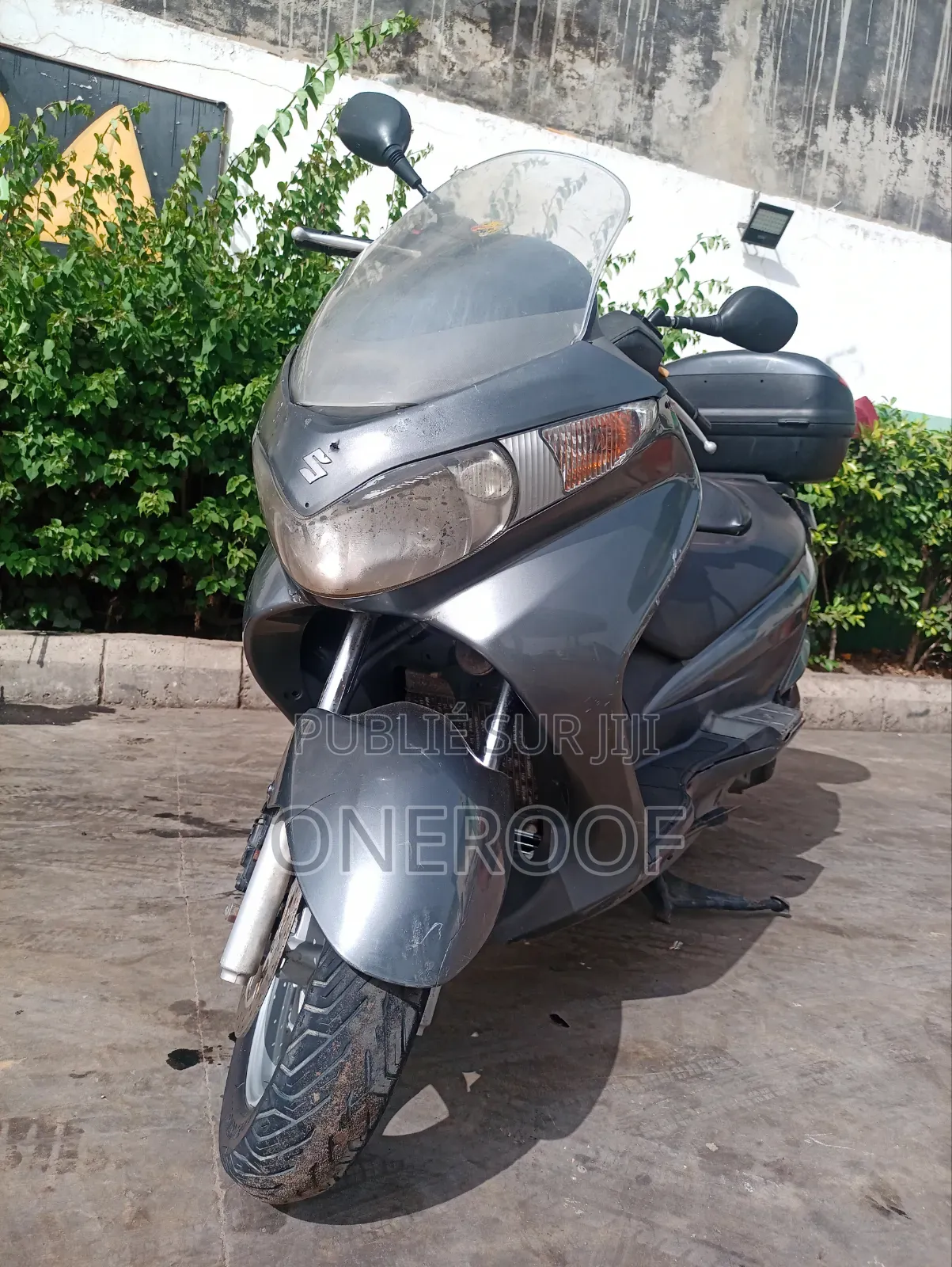 Suzuki Burgman 125 2017 Gris