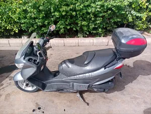 Suzuki Burgman 125 2017 Gris