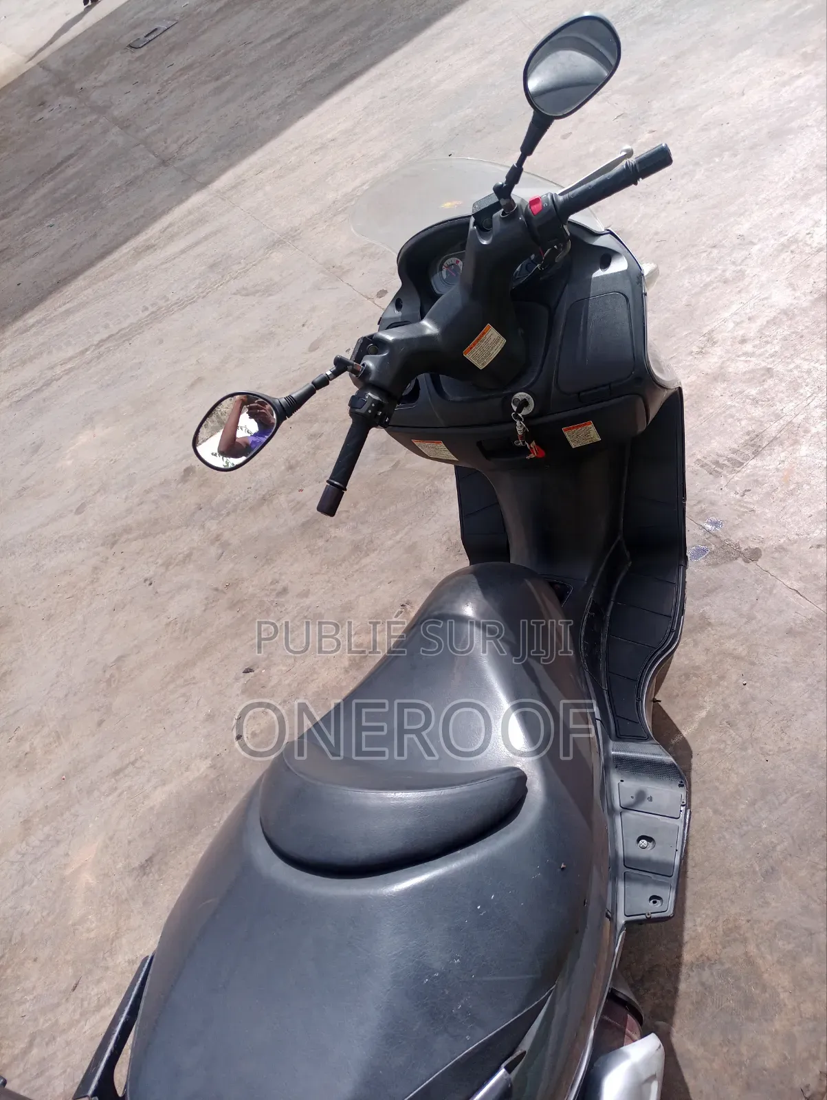 Suzuki Burgman 125 2017 Gris