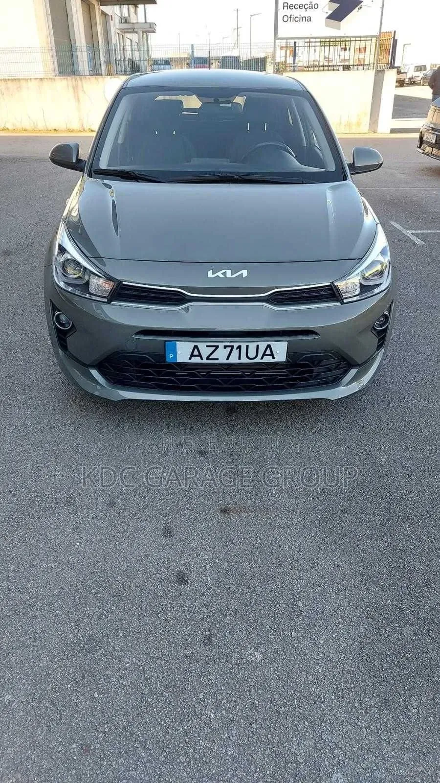 Kia Rio 2023 Gris