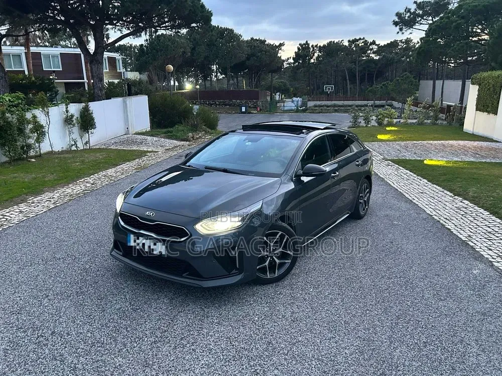Kia Ceed 2019 Gris