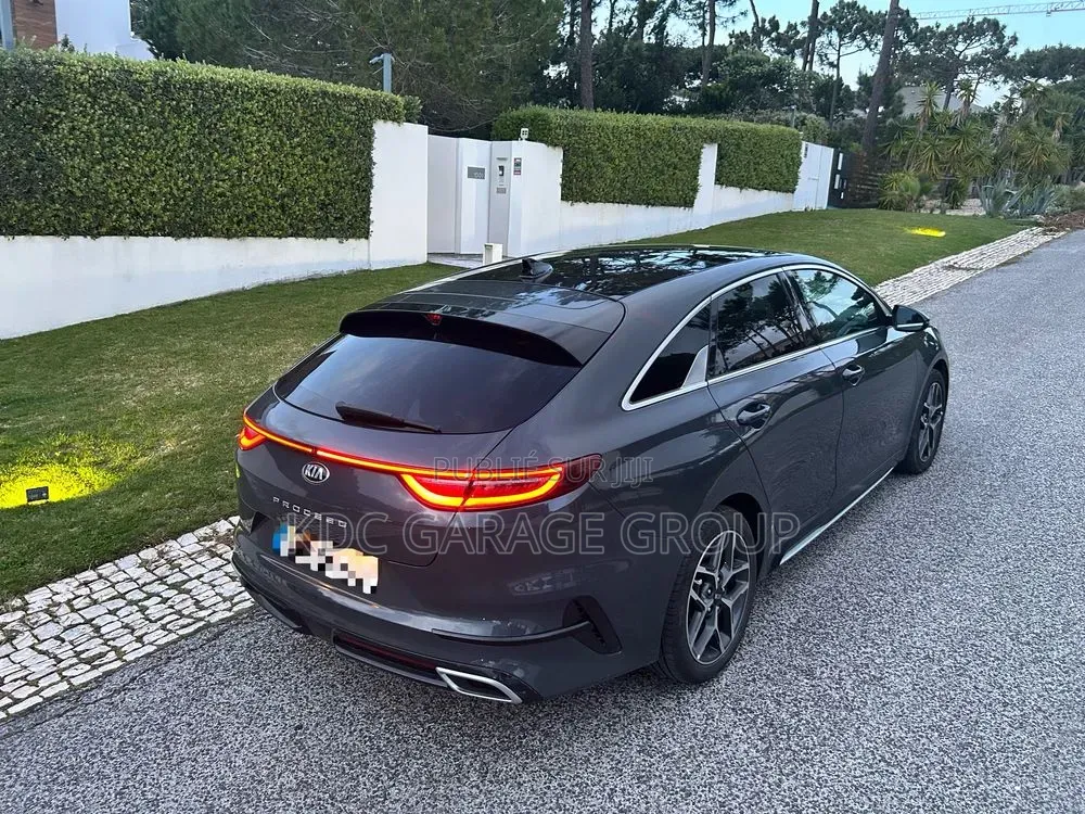 Kia Ceed 2019 Gris