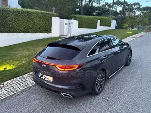 Kia Ceed 2019 Gris