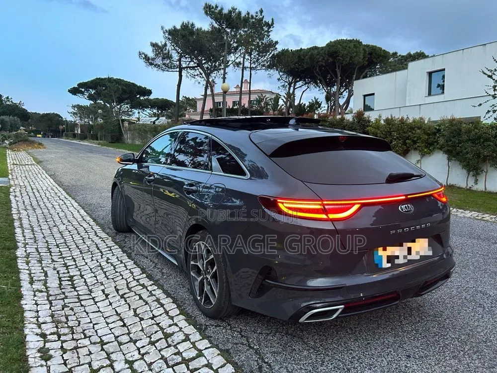Kia Ceed 2019 Gris