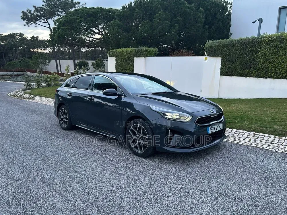 Kia Ceed 2019 Gris
