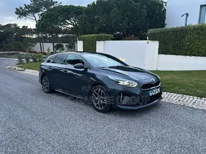 Kia Ceed 2019 Gris