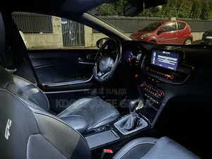 Kia Ceed 2019 Gris