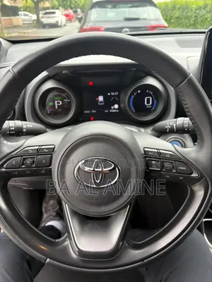 Toyota Yaris 2023 Noir