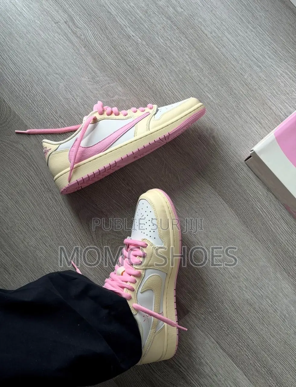 Air Jordan Travis Scott