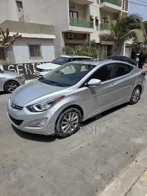 Hyundai Elantra 2016 Gris