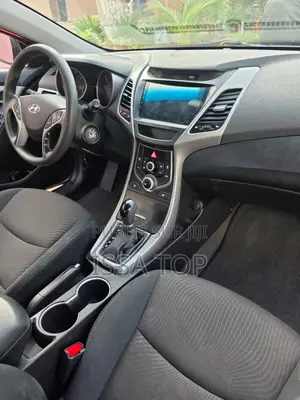 Hyundai Elantra 2016 Gris