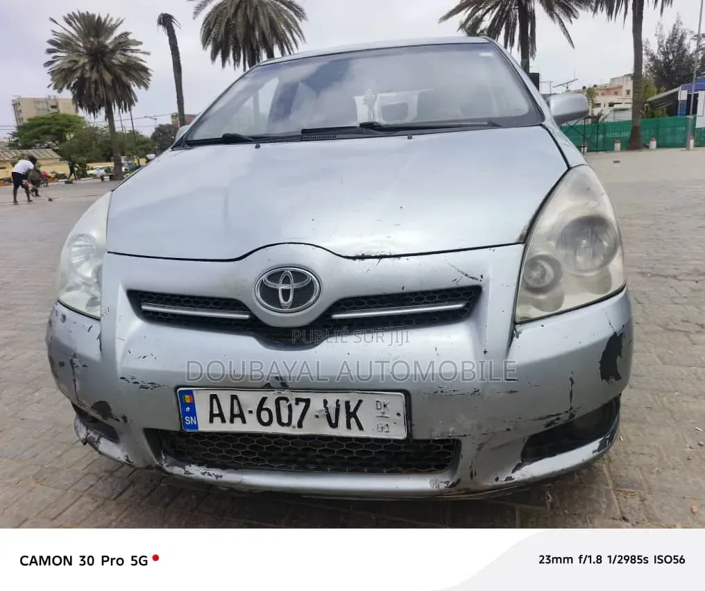 Toyota Verso 2009 Gris