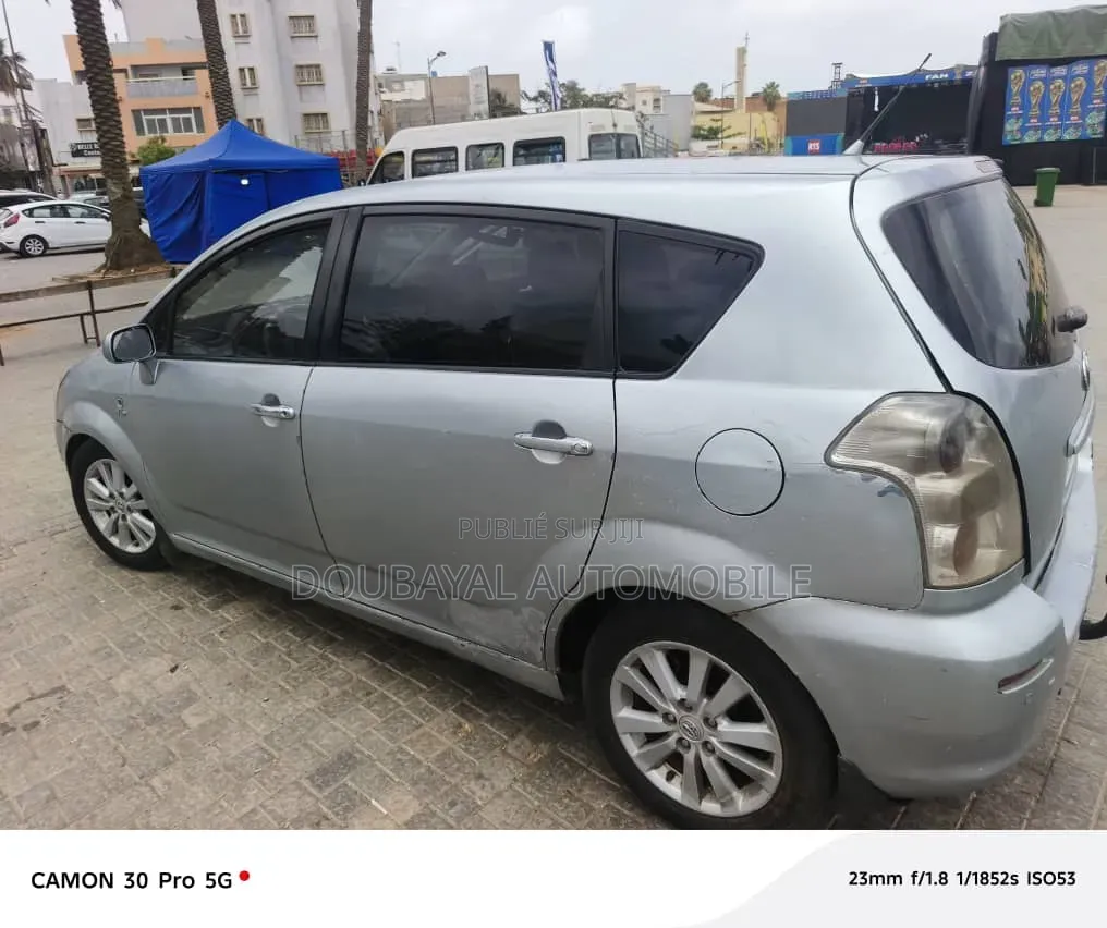 Toyota Verso 2009 Gris