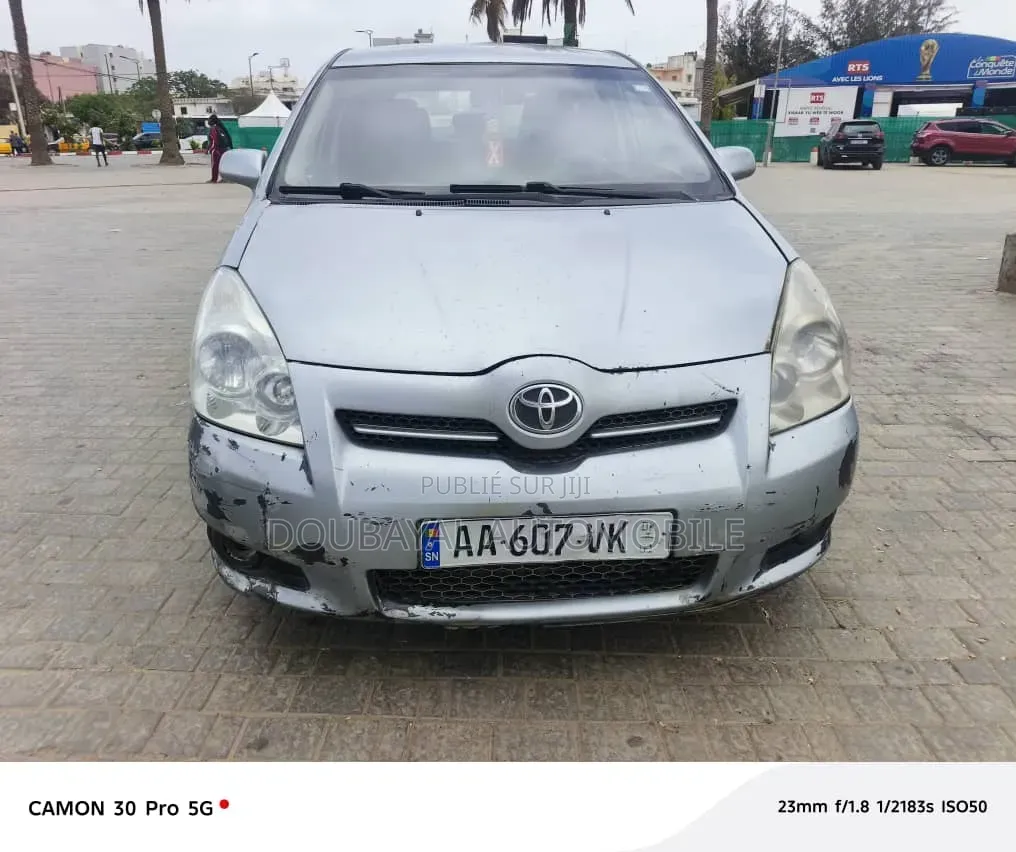 Toyota Verso 2009 Gris