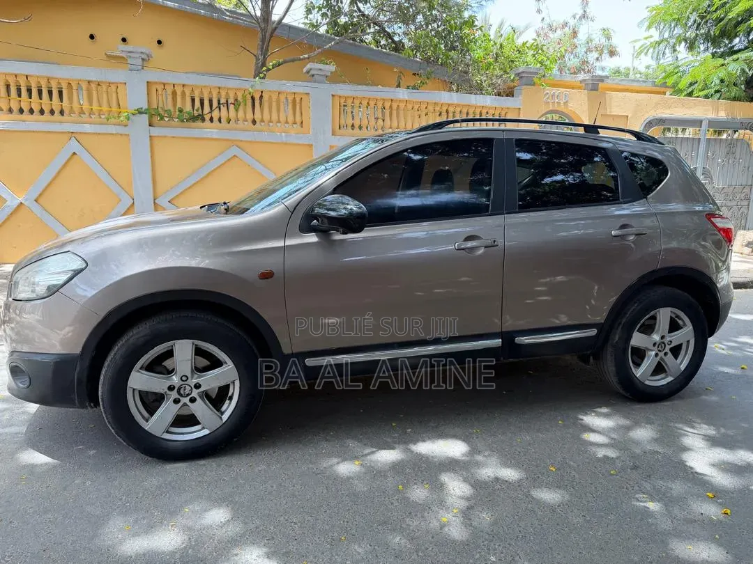 Nissan Qashqai 2014 Beige
