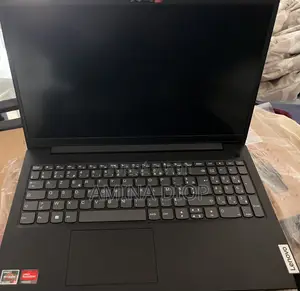 Nouveau Ordinateur portable Lenovo V15 G4 8GB AMD Ryzen 3 SSD 512GB