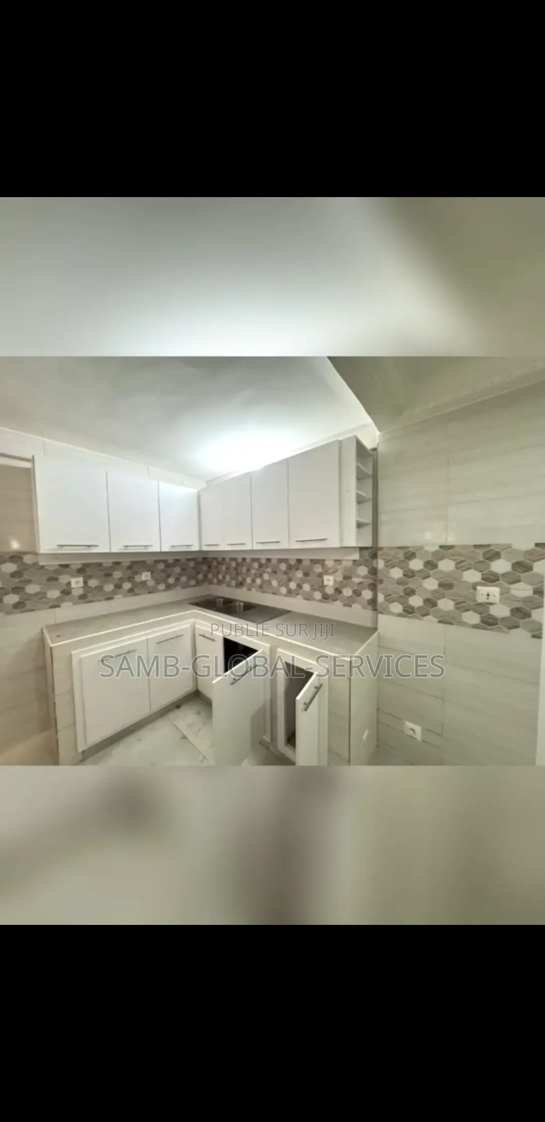 4chbre Villa dans Yoff à Louer