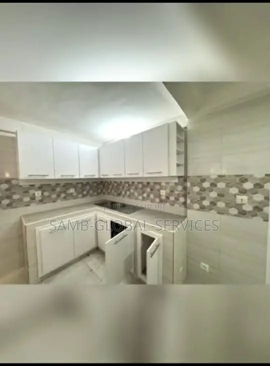4chbre Villa dans Yoff à Louer
