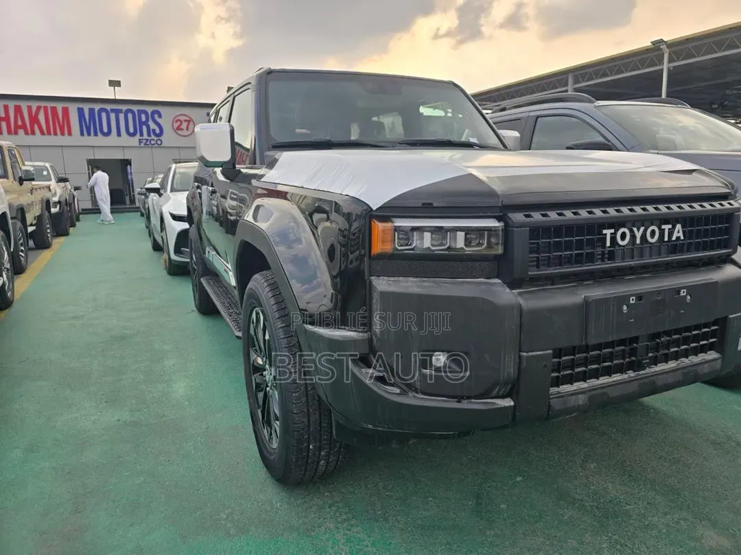 Toyota Land Cruiser Prado 2025 Noir