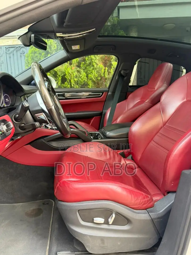 Porsche Cayenne Turbo AWD 2020 Gris