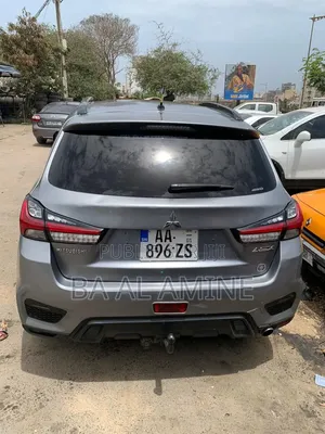 Mitsubishi RVR 2018 Gris
