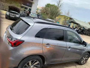 Mitsubishi RVR 2018 Gris