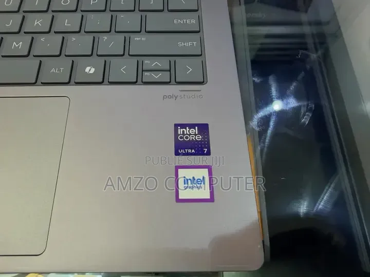 Ordinateur portable HP Envy 14 16GB Intel Core i7 SSD 1T