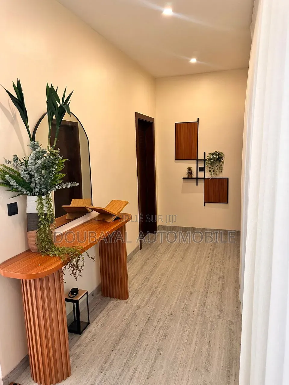 Meublé 4chbre Villa dans Point Saréne, Thiès Sud à Vendre