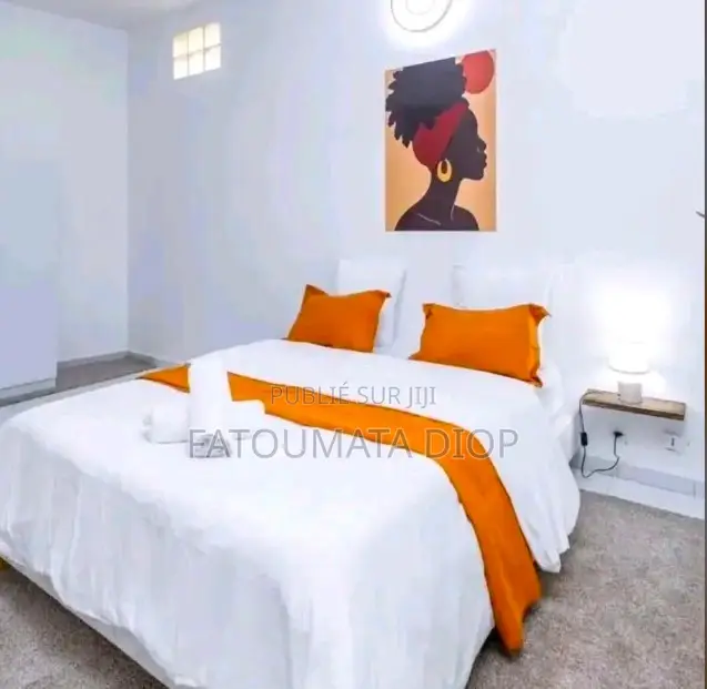Meublé 2chbre Appartement dans Almadies à Louer