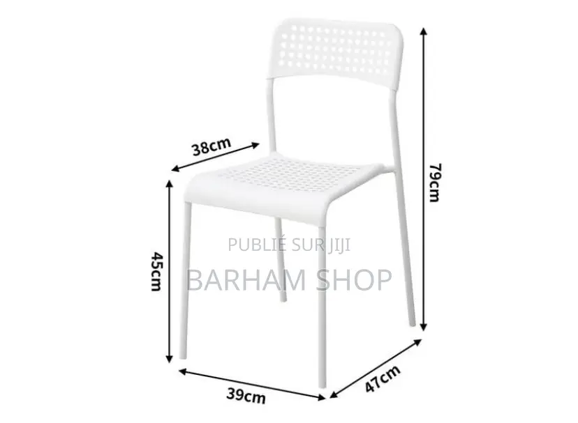 Chaise Plastique en Vente