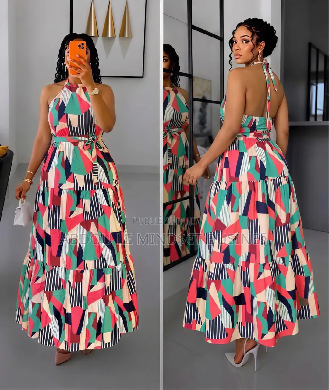 Robe Dos Laissé Disponible