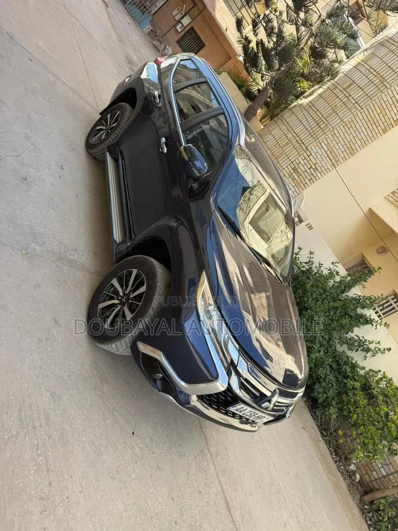 Mitsubishi Pajero 2018 Autre