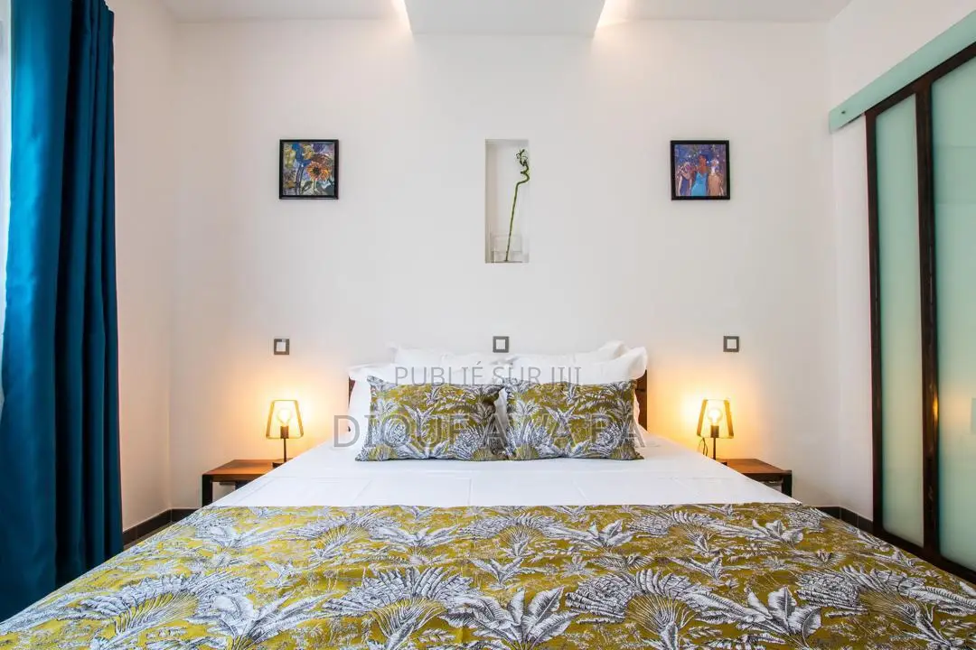 Meublé 8chbre Villa dans Villa En Location Et, Fann-Point E-Amitié
