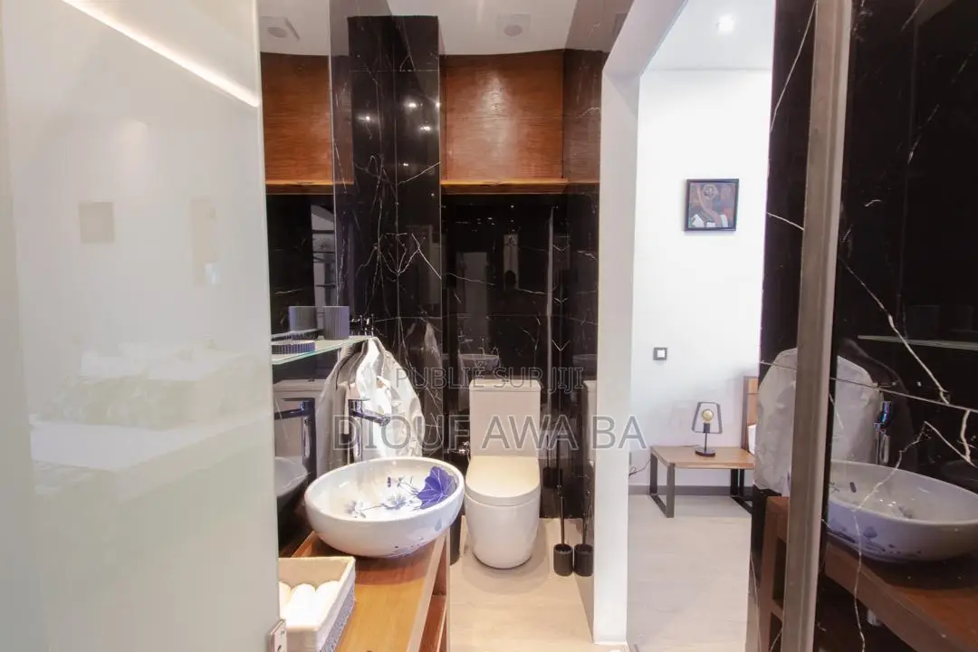 Meublé 8chbre Villa dans Villa En Location Et, Fann-Point E-Amitié