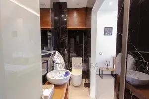 Meublé 8chbre Villa dans Villa En Location Et, Fann-Point E-Amitié