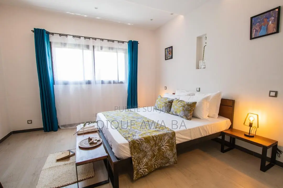 Meublé 8chbre Villa dans Villa En Location Et, Fann-Point E-Amitié