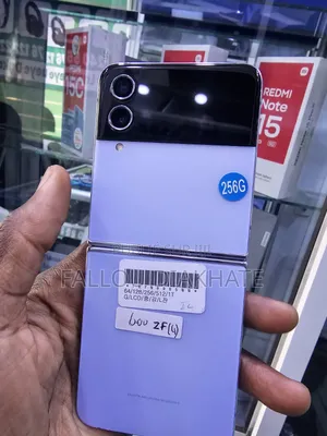Nouveau Samsung Galaxy Z Flip4 256 GB Autre