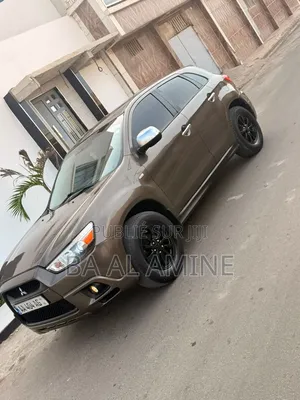 Mitsubishi RVR 2013 Marron