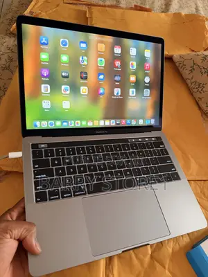 Ordinateur portable Apple MacBook Pro 2019 8GB Intel Core i5 SSD 256GB