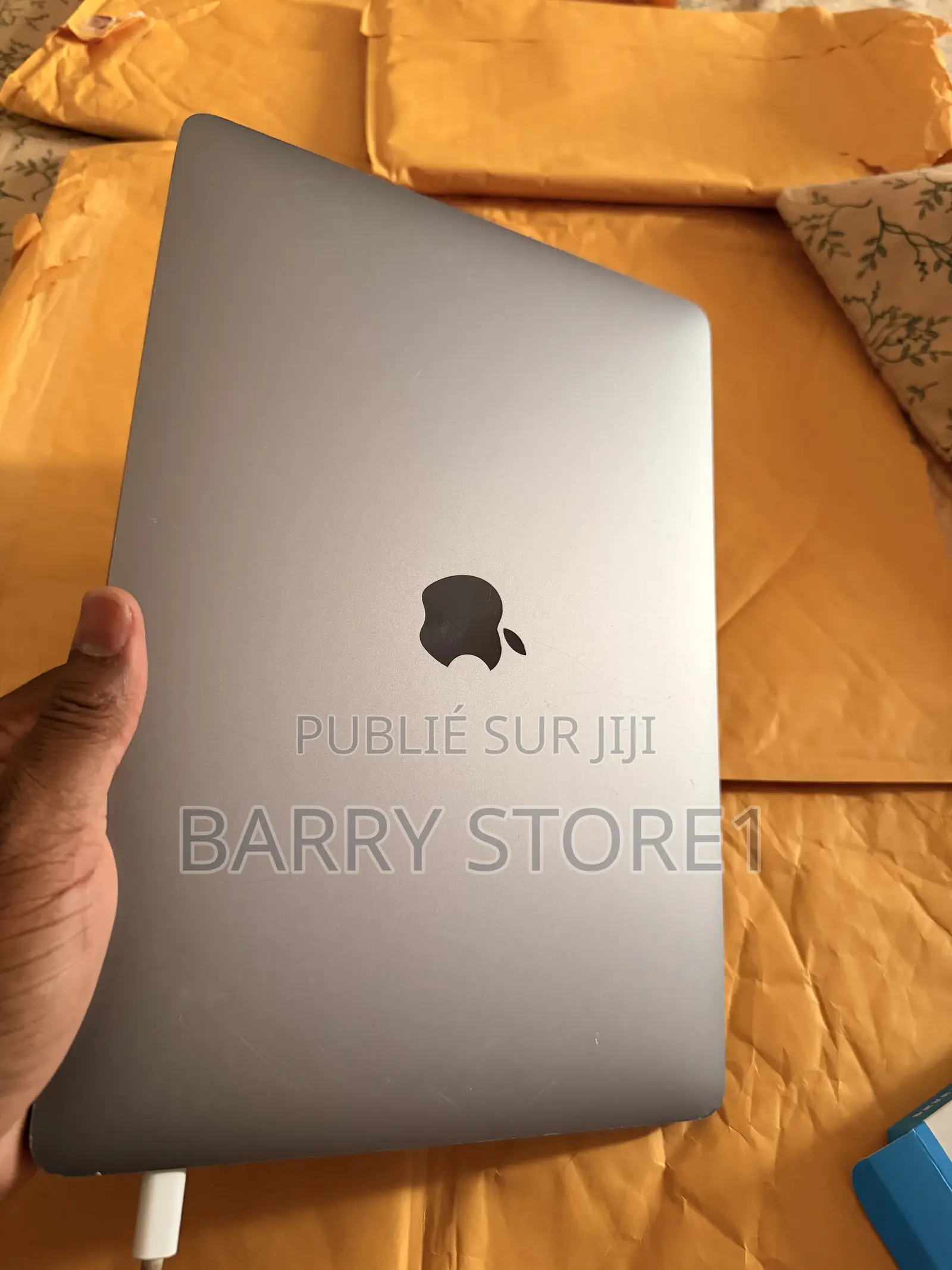 Ordinateur portable Apple MacBook Pro 2019 8GB Intel Core i5 SSD 256GB