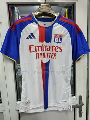 Maillots Lyon 2027 Disponible