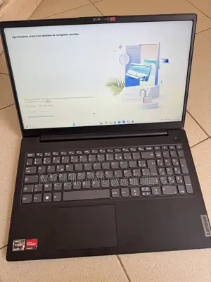 Nouveau Ordinateur portable Lenovo V15 8GB AMD Ryzen 3 SSD 512GB