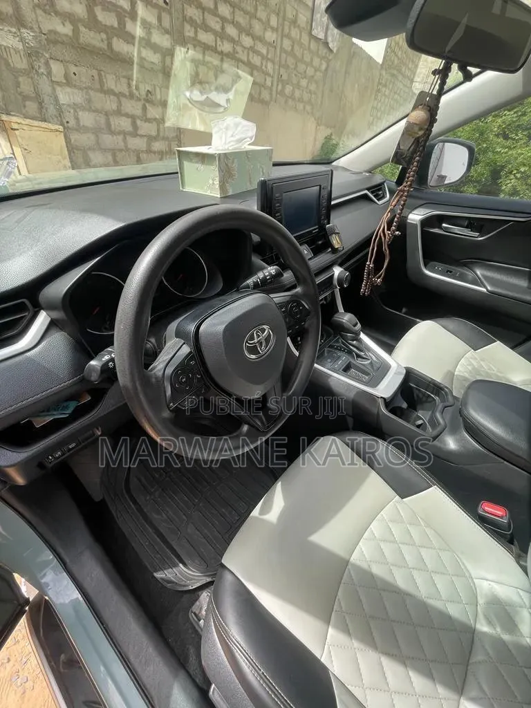 Toyota RAV4 2021 Vert