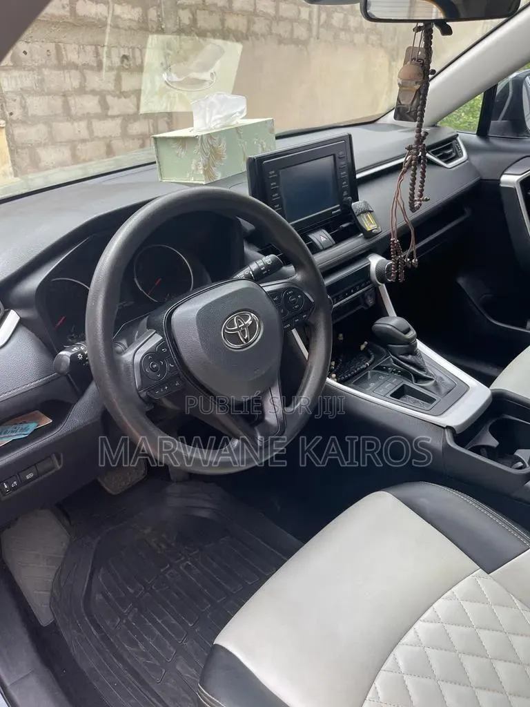 Toyota RAV4 2021 Vert