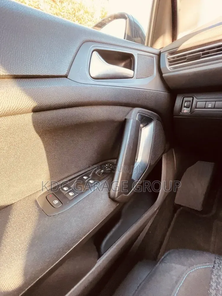 Peugeot 308 2020 Noir